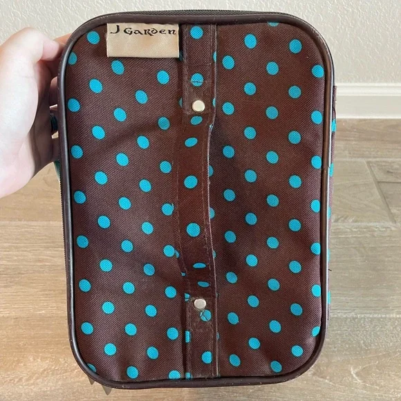 J Garden Makeup Bag - Picture 5 of 7